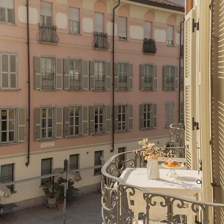 Linda By Rent * كومو