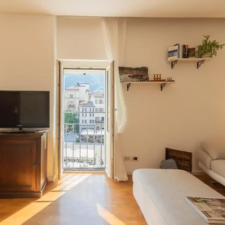 Linda By Rent شقة كومو