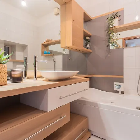 Apartament Linda By Rent Como